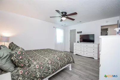 1704 Godman Street, Killeen, TX 76543 - Photo 32