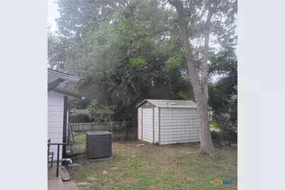 608 Beacon, Cuero, TX 77954 - Photo 24