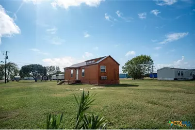 1101-1103 W Houston Avenue, Seadrift, TX 77983 - Photo 4