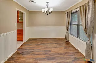 503 Angus St, Victoria, TX 77904 - Photo 4