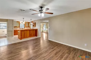 503 Angus St, Victoria, TX 77904 - Photo 14