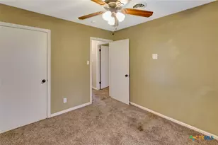503 Angus St, Victoria, TX 77904 - Photo 28