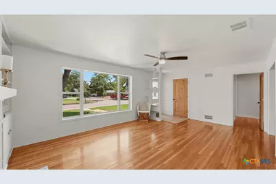 596 Willow Avenue, New Braunfels, TX 78130 - Photo 8