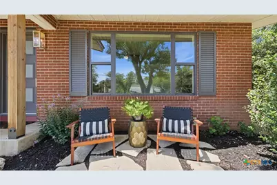 596 Willow Avenue, New Braunfels, TX 78130 - Photo 2