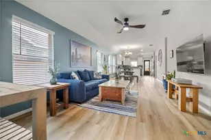 620 Navarro St, New Braunfels, TX 78132 - Photo 10