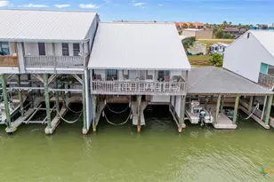 515 S 13th St, Port O'Connor, TX 77982 - Photo 2