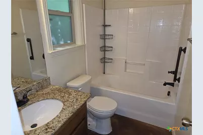 810 E Avenue C #B, Temple, TX 76501 - Photo 8