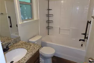 810 E Avenue C, Temple, TX 76501 - Photo 8