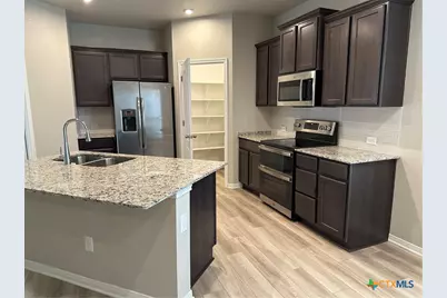5139 Dickinson Loop, Belton, TX 76513 - Photo 8