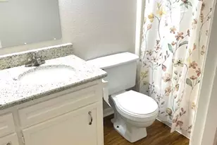 407 Ivanhoe Dr, Victoria, TX 77901 - Photo 12