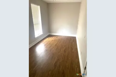 407 Ivanhoe Drive, Victoria, TX 77901 - Photo 10