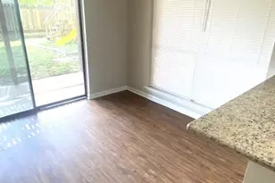 407 Ivanhoe Dr, Victoria, TX 77901 - Photo 6