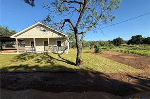 1882 County Rd 1154, Lampasas, TX 76550 - Photo 16