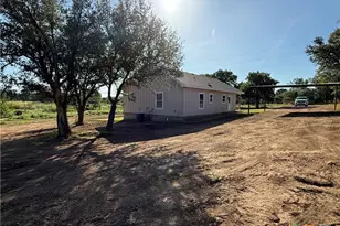 1882 County Rd 1154, Lampasas, TX 76550 - Photo 18