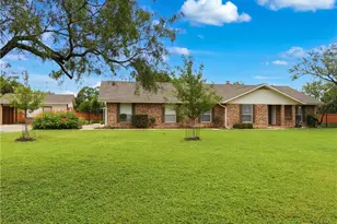 2402 Welsch Ln, New Braunfels, TX 78132 - Photo 4