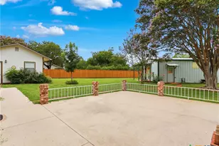 2402 Welsch Ln, New Braunfels, TX 78132 - Photo 30