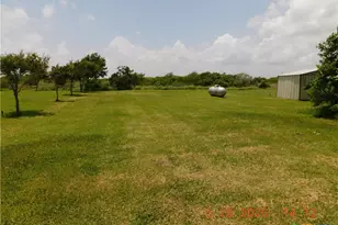 78 Port St, Port Lavaca, TX 77979 - Photo 4