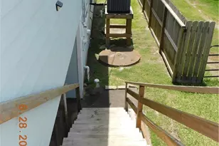 78 Port St, Port Lavaca, TX 77979 - Photo 28