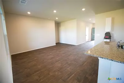 472 Desert Willow, Seguin, TX 78155 - Photo 16