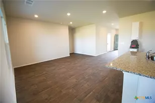 472 Desert Willow, Seguin, TX 78155 - Photo 16