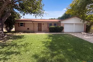 908 Laurie Ln, Copperas Cove, TX 76522 - Photo 1