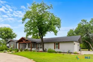 1806 Bridge St, Gatesville, TX 76528 - Photo 4