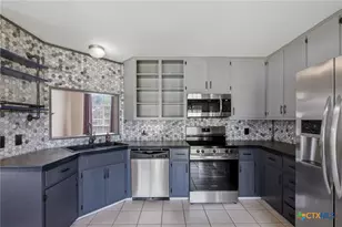 105 Sunrise Ct, Victoria, TX 77901 - Photo 10