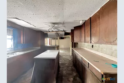 303 N Lexington Street, Holland, TX 76534 - Photo 4