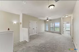 976 Parkview Dr, Canyon Lake, TX 78133 - Photo 6