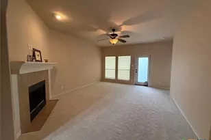 976 Parkview Dr, Canyon Lake, TX 78133 - Photo 12