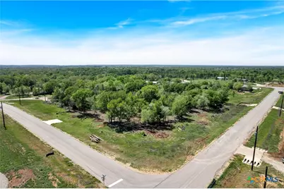 112 Empire Street, Elgin, TX 78621 - Photo 2