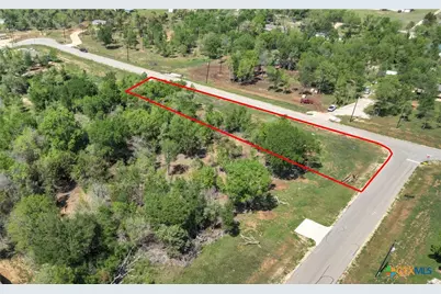 112 Empire Street, Elgin, TX 78621 - Photo 6