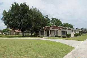 1011 Llewellyn Ln, Killeen, TX 76542 - Photo 2