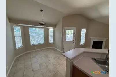 136 Musgrav, Kyle, TX 78640 - Photo 10