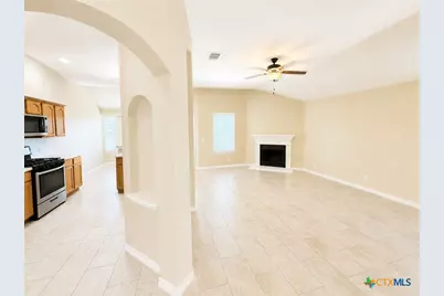 136 Musgrav, Kyle, TX 78640 - Photo 4