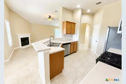 136 Musgrav, Kyle, TX 78640 - Photo 6