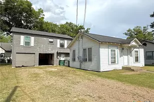 1006 N Goldman St, Victoria, TX 77901 - Photo 2