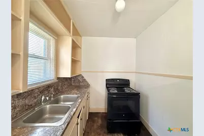 1006 N Goldman Street, Victoria, TX 77901 - Photo 8