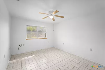 438 Westpark Avenue, Victoria, TX 77905 - Photo 18
