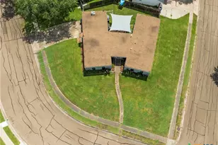 101 Mc Dow St, Victoria, TX 77901 - Photo 30