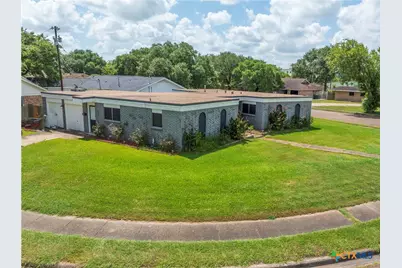 101 Mc Dow Street, Victoria, TX 77901 - Photo 32
