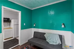 721 W Kings Hwy, San Antonio, TX 78212 - Photo 36