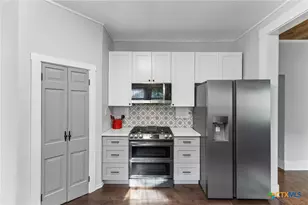 721 W Kings Hwy, San Antonio, TX 78212 - Photo 20