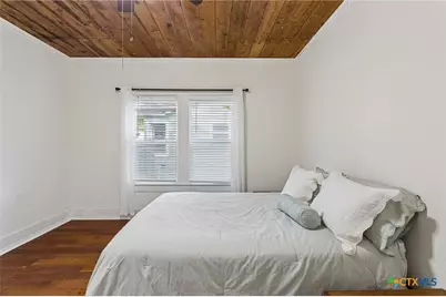 721 W Kings Highway, San Antonio, TX 78212 - Photo 24