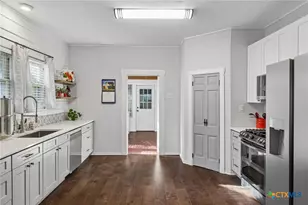 721 W Kings Hwy, San Antonio, TX 78212 - Photo 18