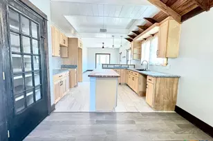 134 E North St, Goliad, TX 77963 - Photo 28