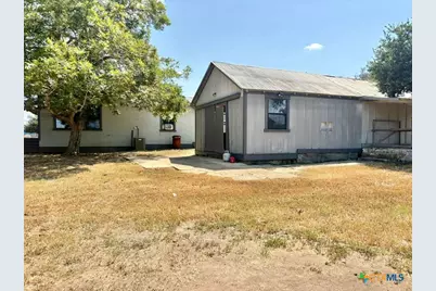 134 E North Street, Goliad, TX 77963 - Photo 10