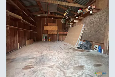 1305 E Mistletoe Avenue, Victoria, TX 77901 - Photo 26