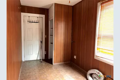 1305 E Mistletoe Avenue, Victoria, TX 77901 - Photo 20