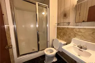 1305 E Mistletoe Ave, Victoria, TX 77901 - Photo 18